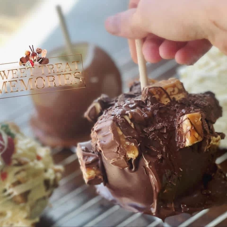 Snickers Candied Apple